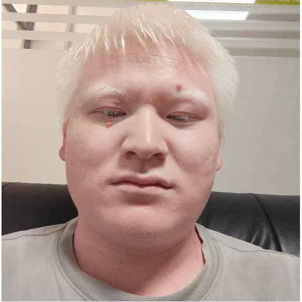 30岁岁安徽单身帅哥 - 甘南吉缘网