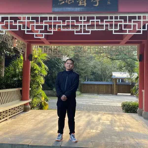 31岁岁重庆单身帅哥 - 甘南吉缘网