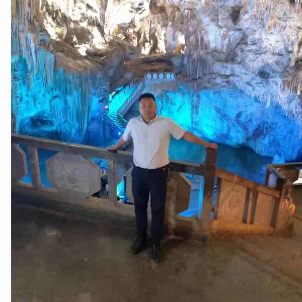 35岁岁云南单身帅哥 - 甘南吉缘网