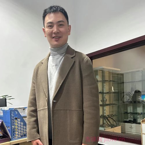 32岁岁四川单身帅哥 - 甘南吉缘网